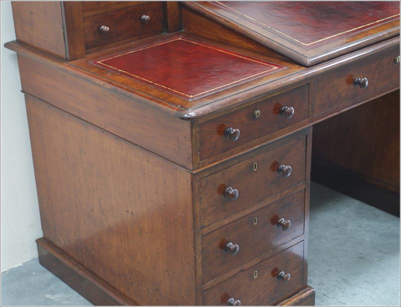 4020 Antique Victorian Dickens Desk (3)